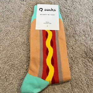 NWT Single pair of socks; can also mix with any other socks from my closet